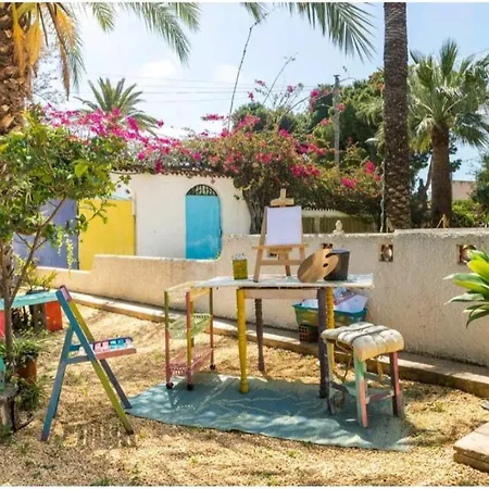 Cmhope Bed & Breakfast 3*